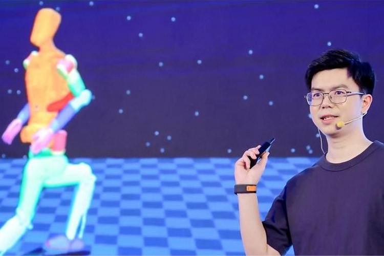天才少年稚晖君必一运动
机器人走路进场！AI模型做大脑，目标售价20万以内